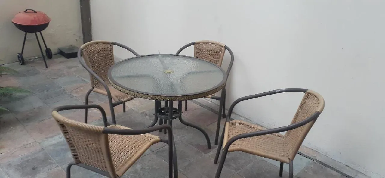 1430 Luxury Suite Edificio Avadell- Bellavista-Quito